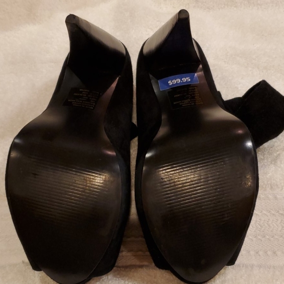 Bakers Shayne Suede Bootie - Picture 7 of 9